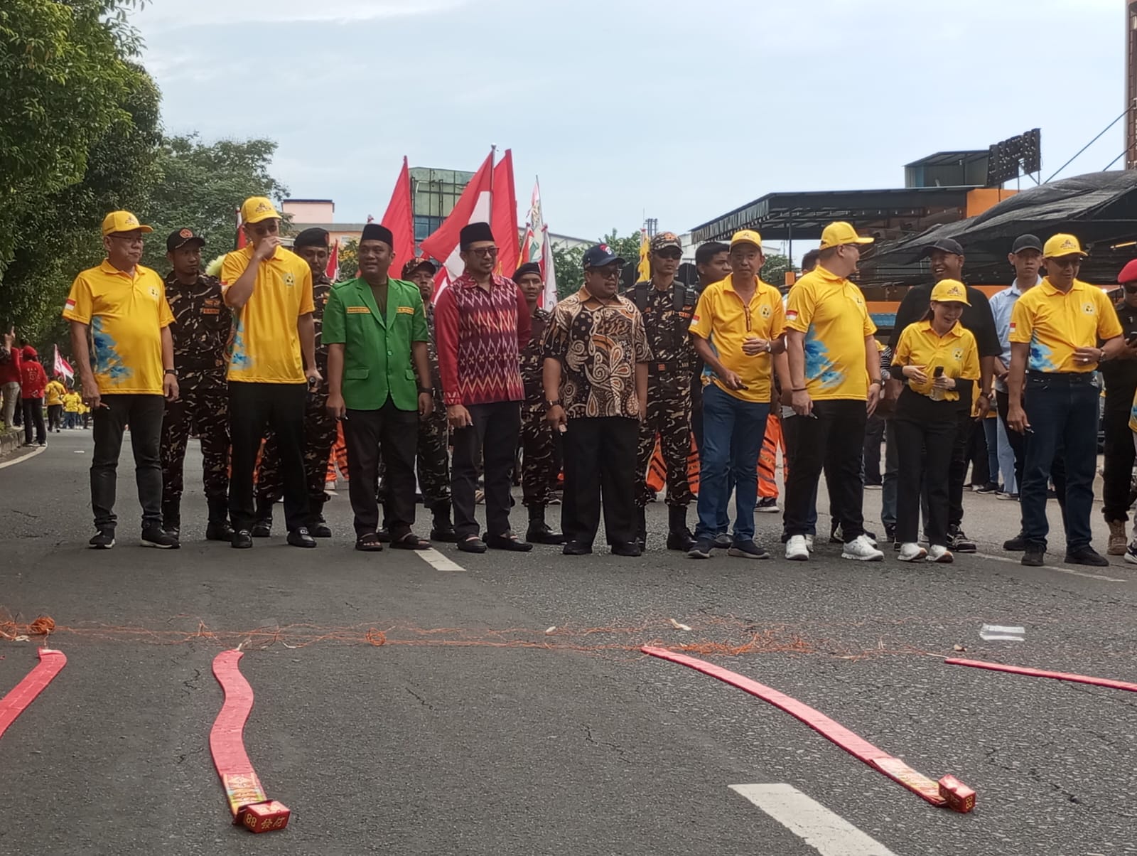 Bunyi Petasan Tandai Di Mulainya Pawai Tatung 2024 Kota Batam
