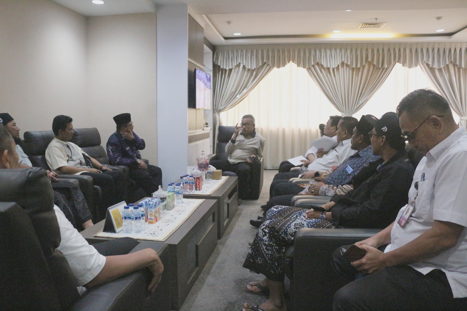 Jelang Peringatan HSN Tahun 2024, Kankemenag Kota Batam Beserta Panitia Koordinasi Dengan Sekda Kota Batam