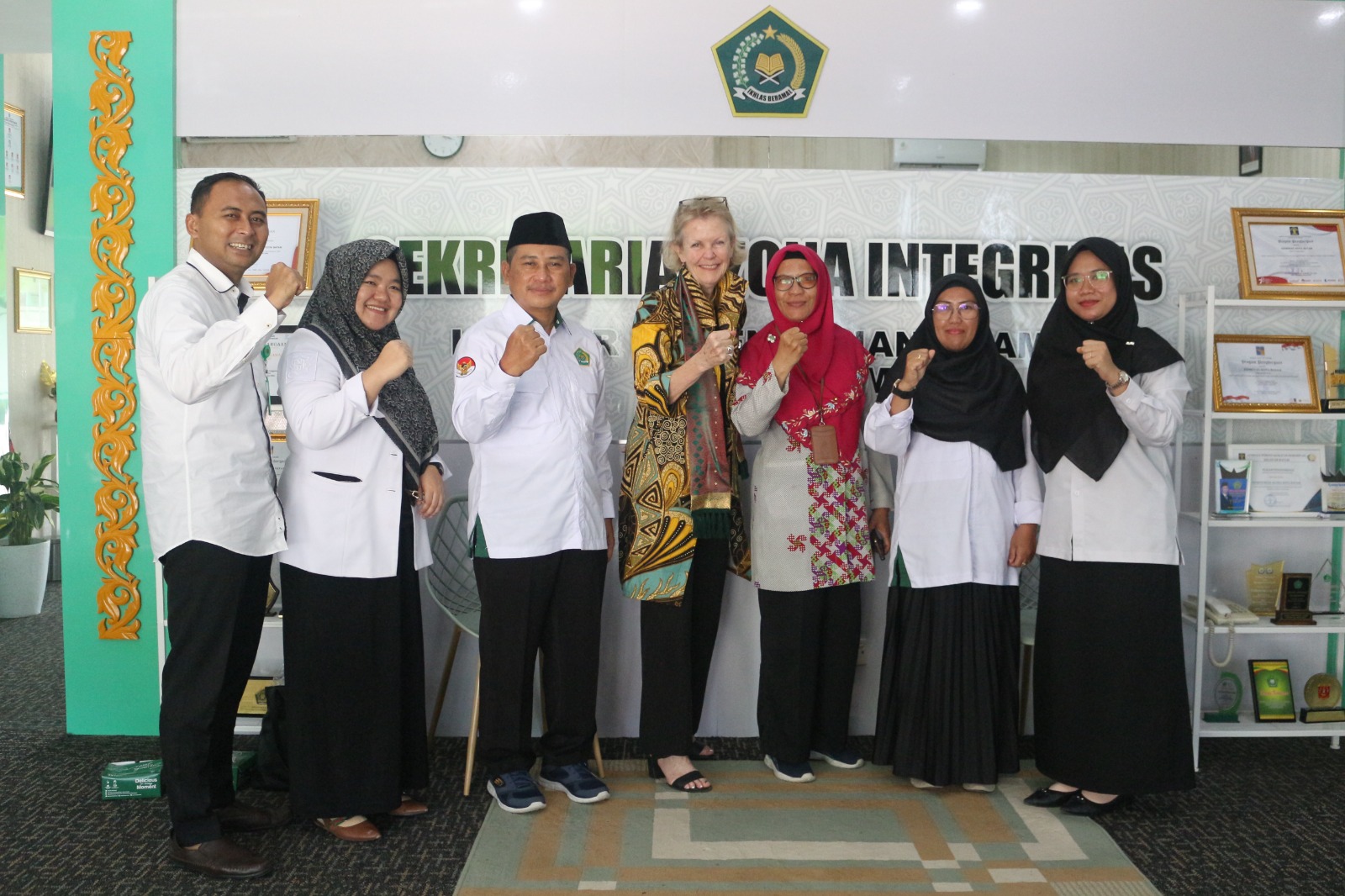 Perwakilan Kedubes Amerika Serikat Kunjungi Kantor Kemenag Kota Batam