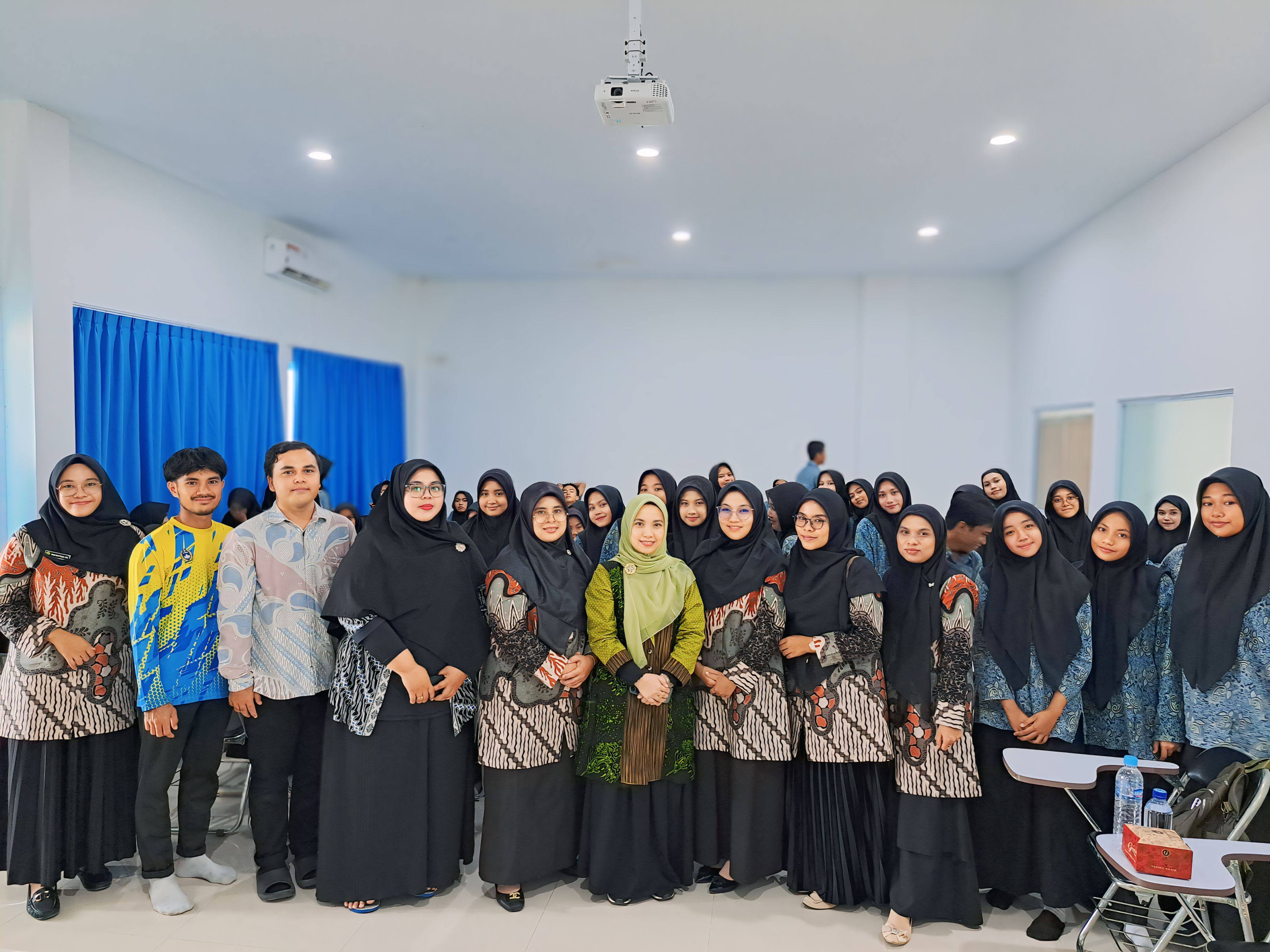 Siswa MAN 2 Batam : Study Observasi Ke Laboratorium Fakultas Kedokteran Di Universitas Batam