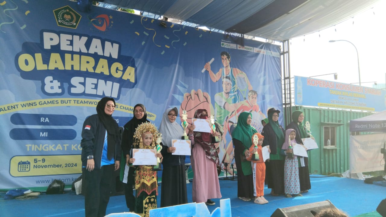 Kasubag Tata Usaha Kemenag Batam Tutup PORSENI Tahun 2024 di WTB Batam