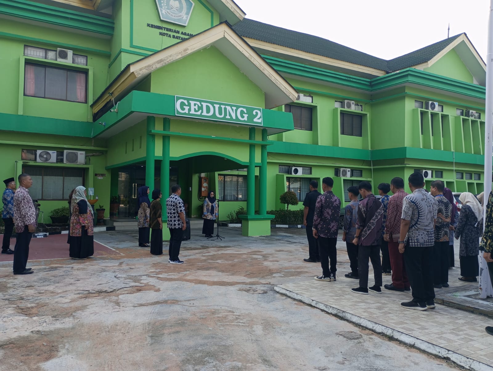 Pimpin Apel Pagi, Magdalena : Semangat Berikan Layanan