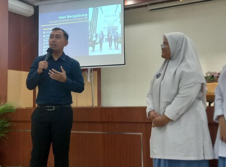 MAN 1 Kota Batam Lakukan Visiting di UIB, Jalin Kerja Sama dalam Pengembangan Pendidikan