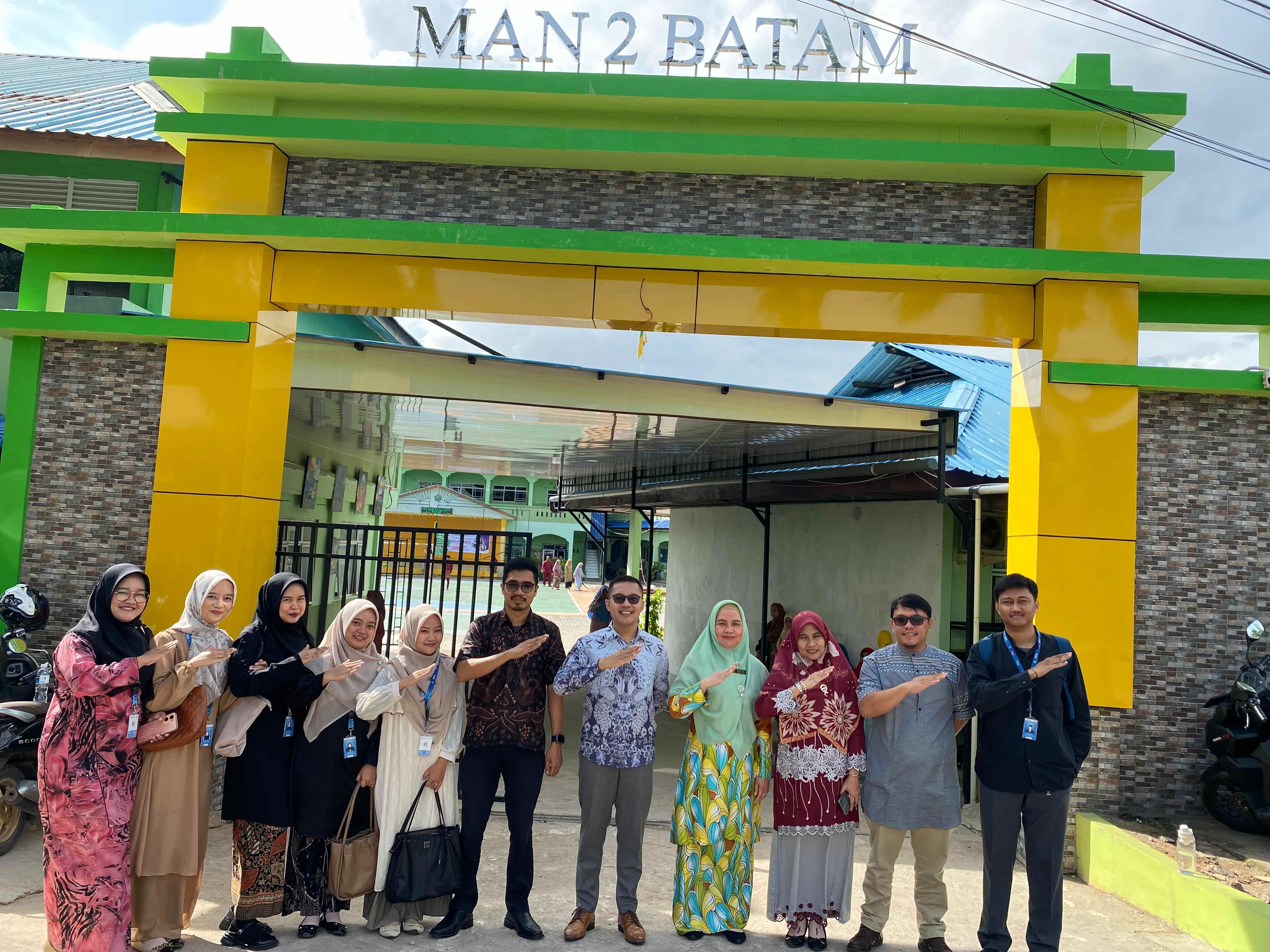 Penjemputan Mahasiswa PPL PPG Prajabatan Gelombang 1 Universitas Riau Kepulauan (UNRIKA) Di MAN 2 Batam