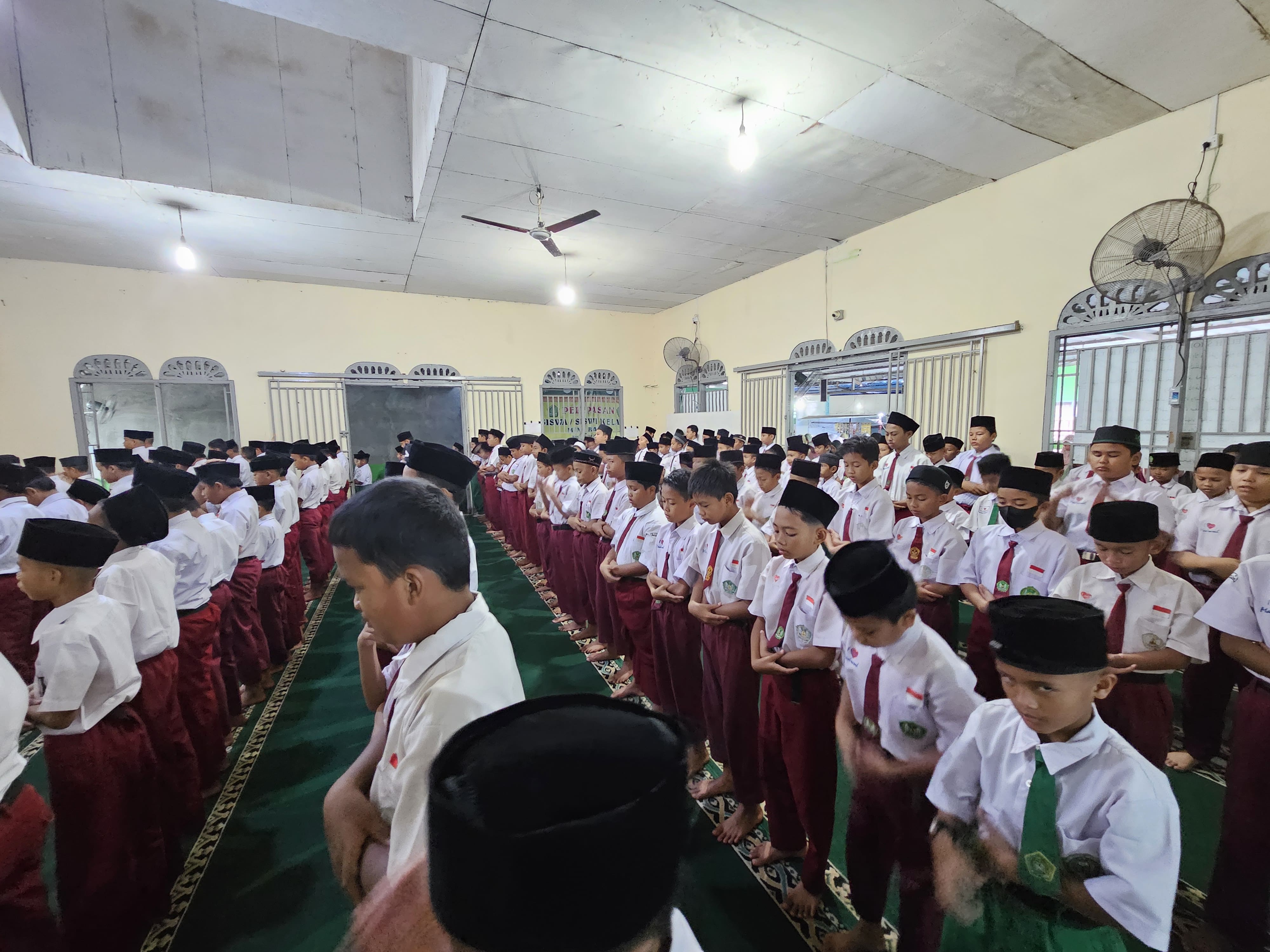 Pembiasaan Shalat Dhuha di MIN 1 Batam ; Tanamkan Kebiasaan Baik untuk Mencapai Hasil Terbaik