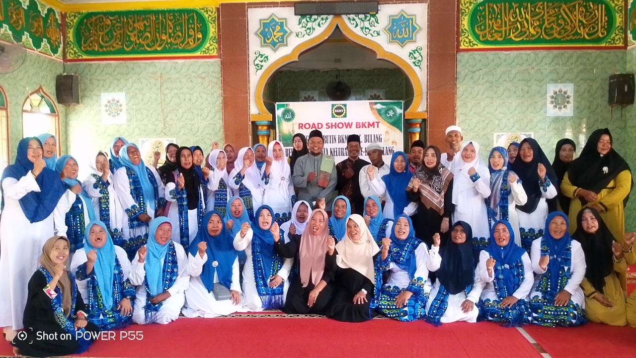 Subur, Penyuluh Agama Islam KUA Bulang Beri Pembinaan di Pulau Temoyong