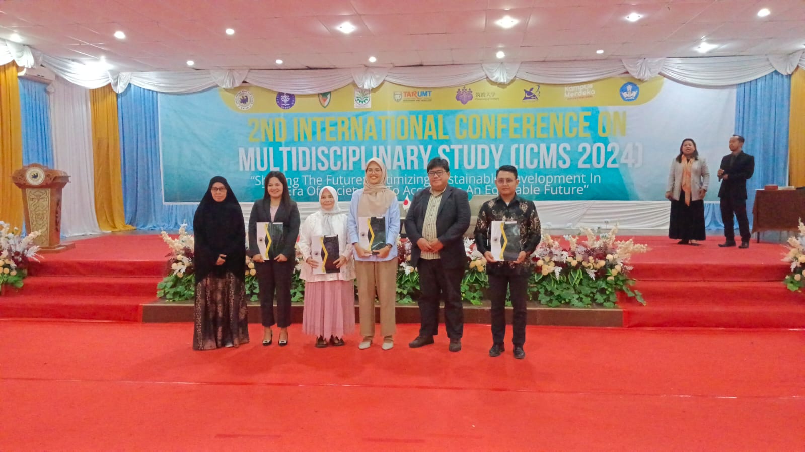 Delegasi Guru MAN 1 Kota Batam Sukses Raih Prestasi Best Presenter di Seminar Internasional ICMS 2024
