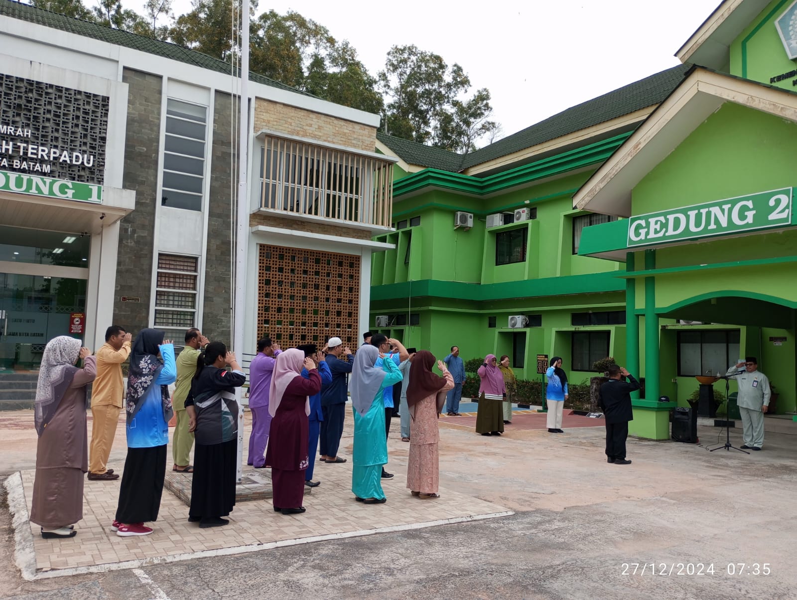 Apel Pagi di Kantor Kemenag Kota Batam: Semangat Kebersamaan dan Sambut Hari Amal Bhakti Ke-79
