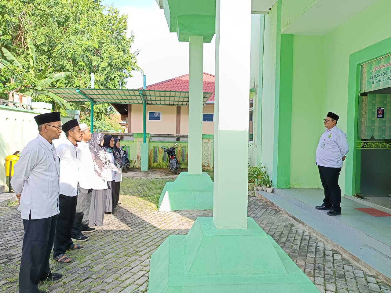 Apel Pagi Senin Perdana Tahun 2025 di KUA Belakang Padang