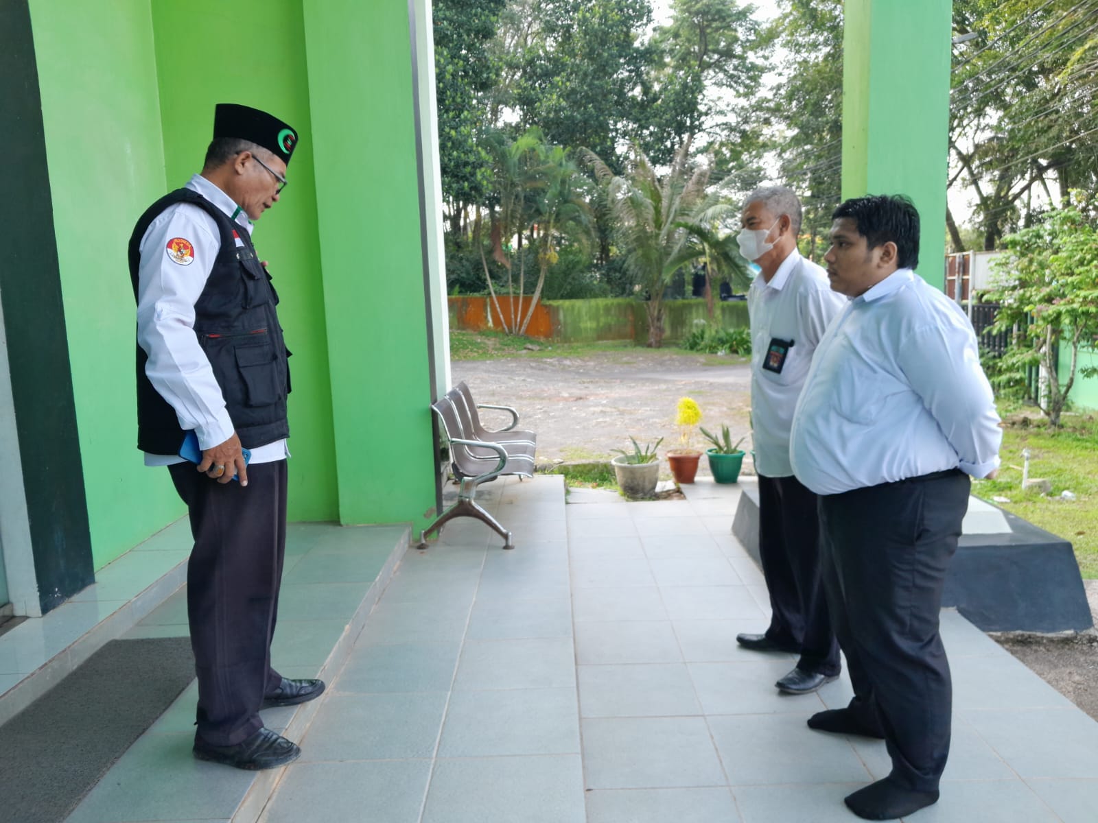Penyuluh Agama Islam KUA Sekupang Berikan Arahan dalam Apel Pagi