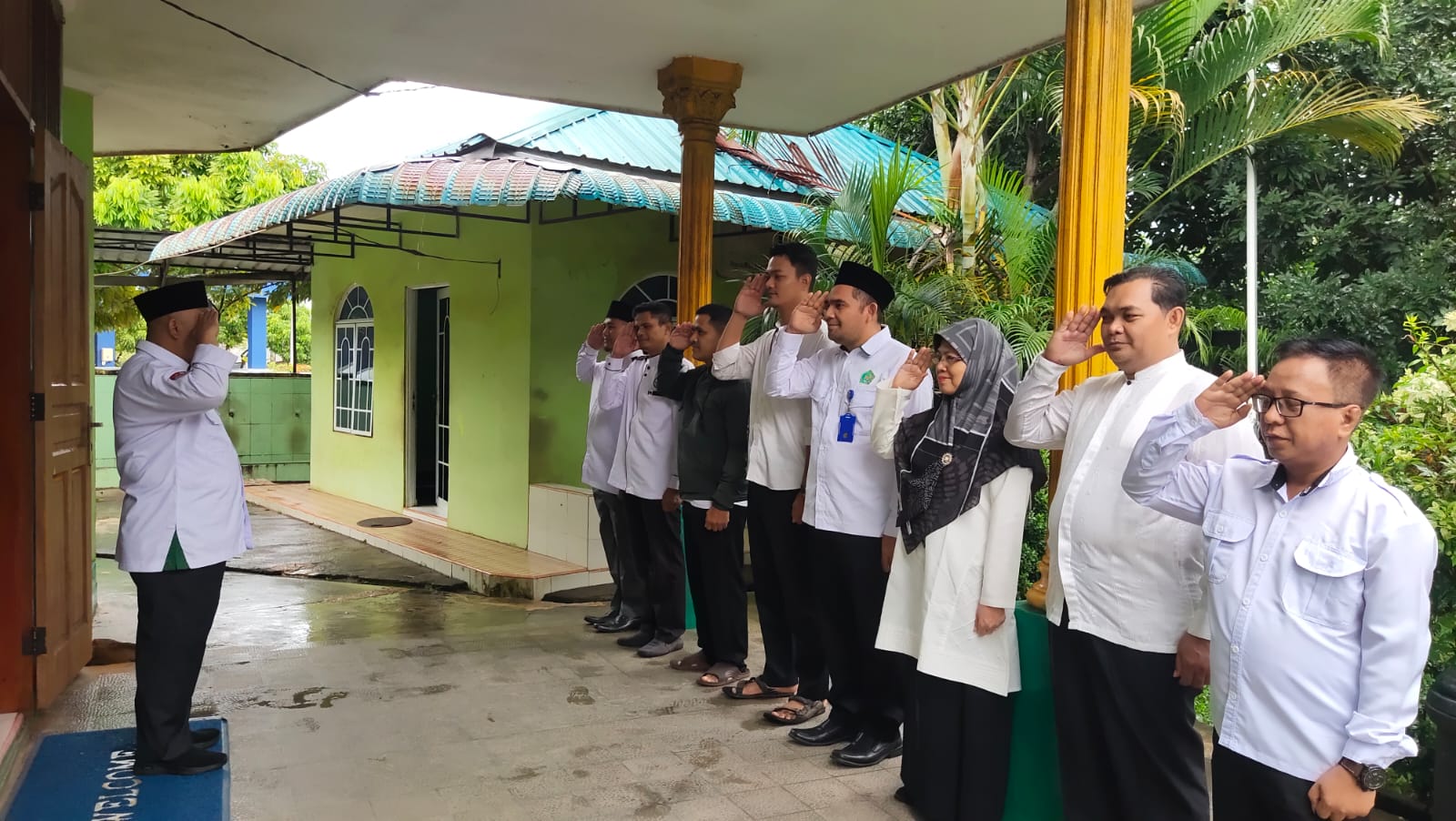 Unggul Sampaikan Hal Ini Saat Apel Pagi di KUA Batu Ampar