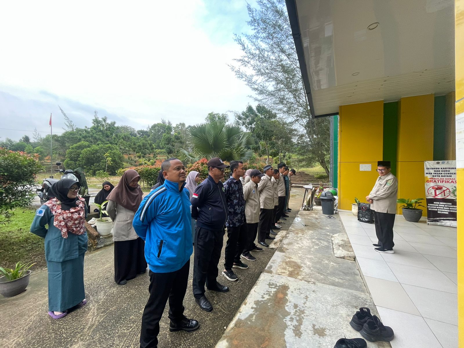 Apel Pagi MAN Insan Cendekia Kota Batam, Pembina Apel Sampaikan Pesan Penting