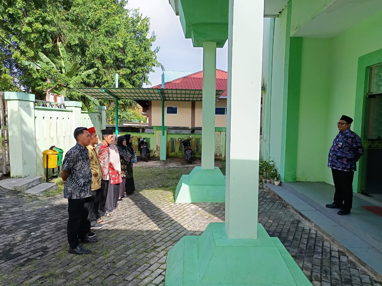 Beberapa Hal Penting Disampaikan Abdul Majid Saat Apel Pagi KUA Belakang Padang