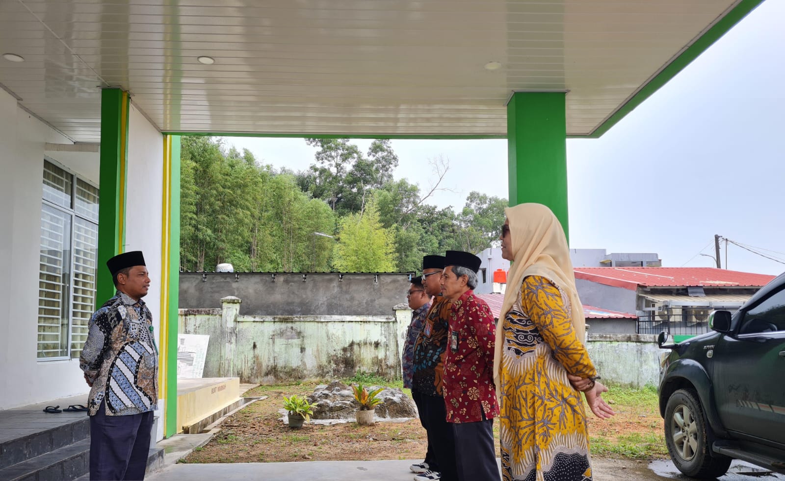 Apel Pagi KUA Lubuk Baja, Kepala KUA Tekankan Kedisiplinan dan Penyelesaian SKP