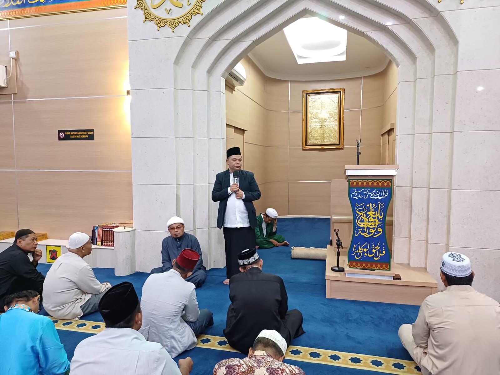 Kantor Kemenag Kota Batam Gelar Sahur dan Subuh Keliling di Masjid Jami' Al-Ikhlas, Sungai Panas