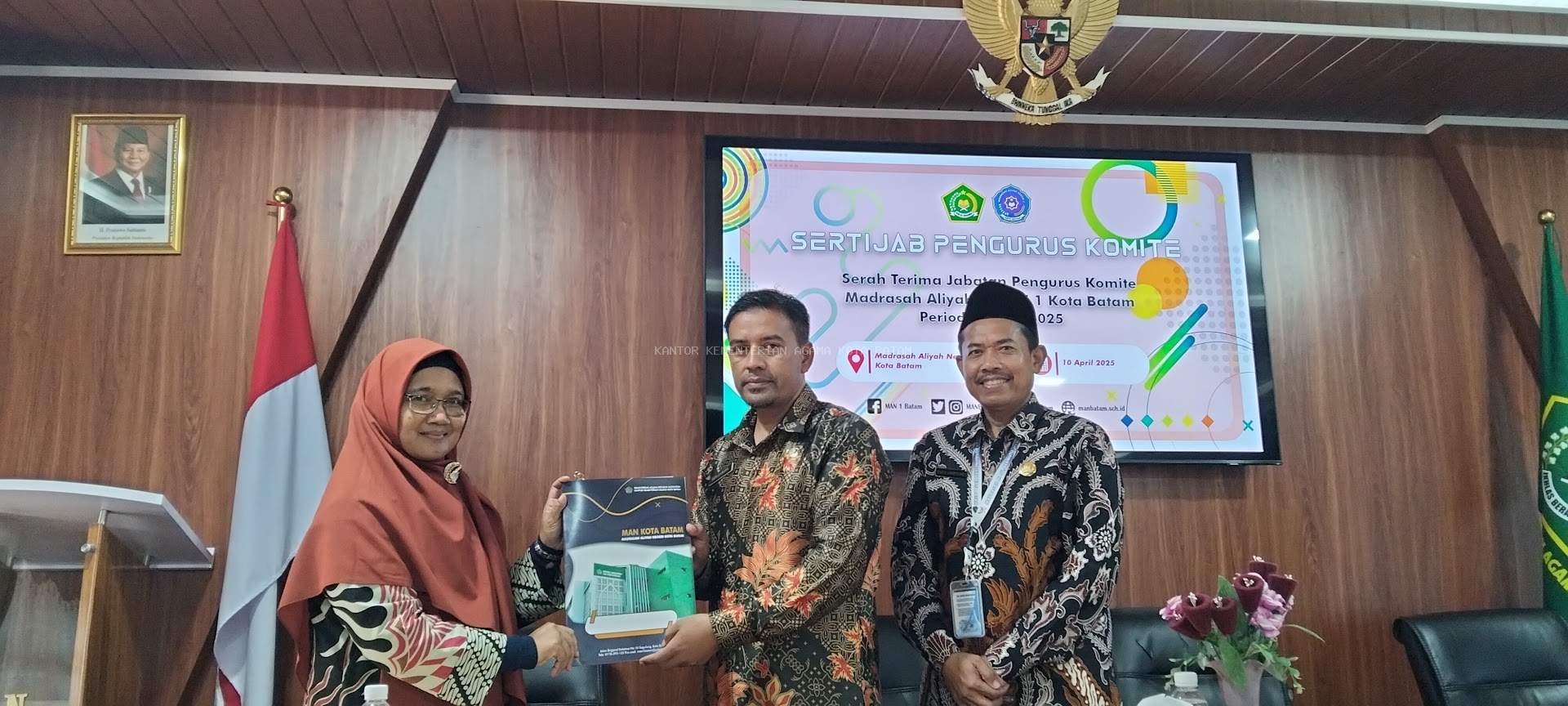 Serah Terima Jabatan Pengurus Komite MAN 1 Kota Batam Periode 2022–2025 Berlangsung Khidmat