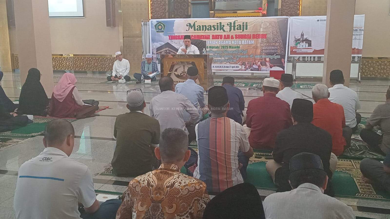Manasik Haji Kecamatan Batuaji, Galang, dan Bulang: Kepala Kantor Kemenag Batam Beri Materi, Dilanjutkan Arahan Menteri Agama via Daring