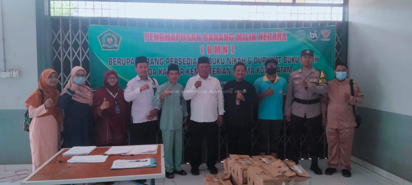 Kantor Kemenag Kota Batam Musnahkan Ribuan Buku Nikah 