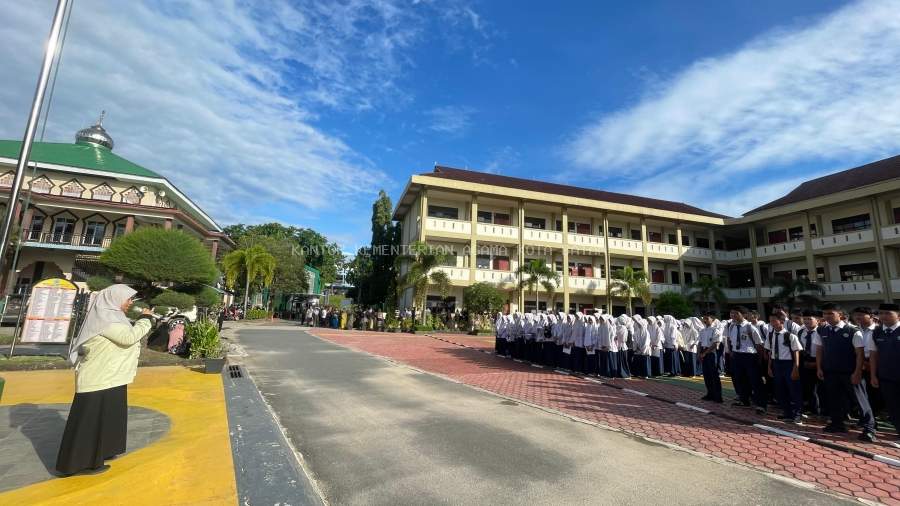 Antusiasme Tinggi! 368 Calon Siswa Daftar ke MAN 1 Kota Batam di Hari Pertama PPDBM