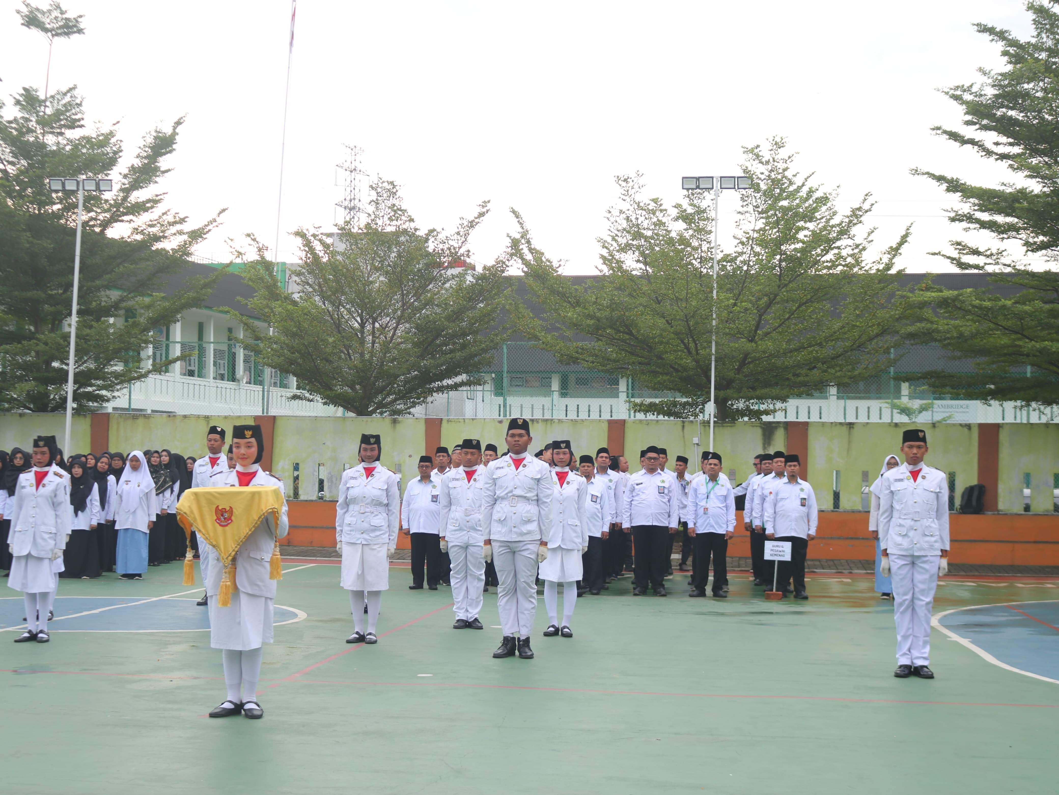 MAN 2 Kota Batam Gelar Upacara Memperingati Hari Kebangkitan Nasional Ke-117