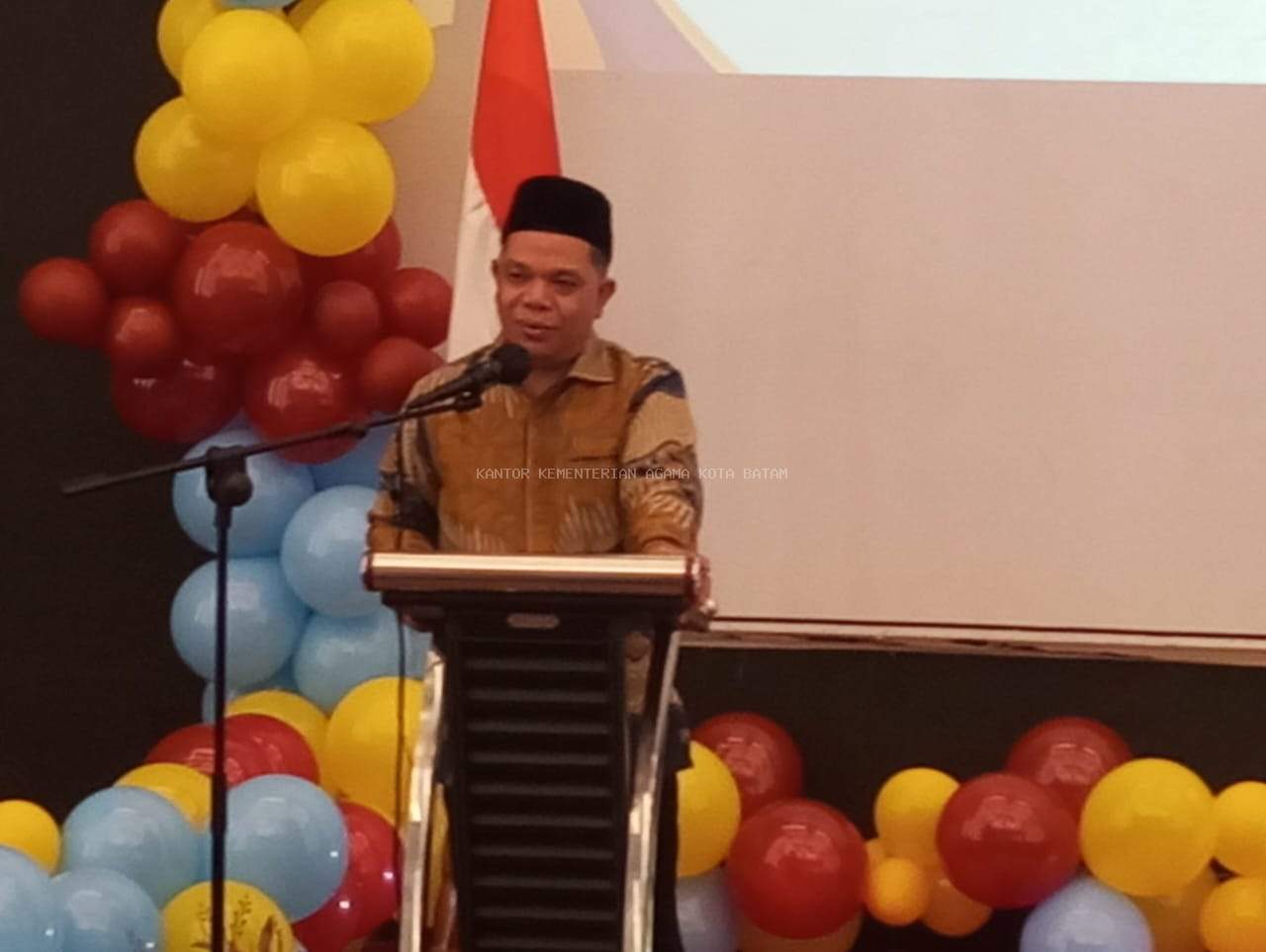Hadiri Wisuda Santri Pondok Pesantren Jabal Uhud dan SD Tahfidz Jabal Uhud, Budi Dermawan : Tetap Rendah Hati dan Amalkan Ilmu