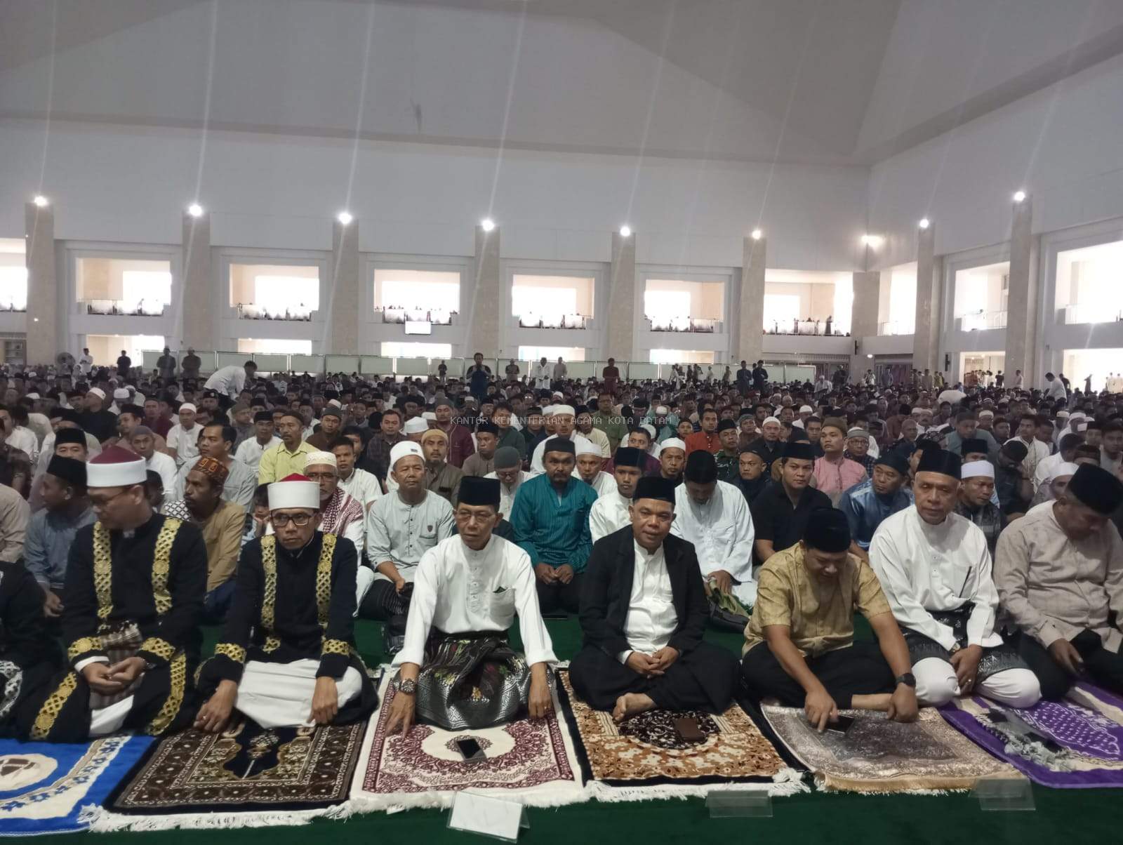 Ribuan Umat Hadiri Sholat Idul Adha Tingkat Kota Batam di Masjid Raya Sultan Mahmud Riayat Syah