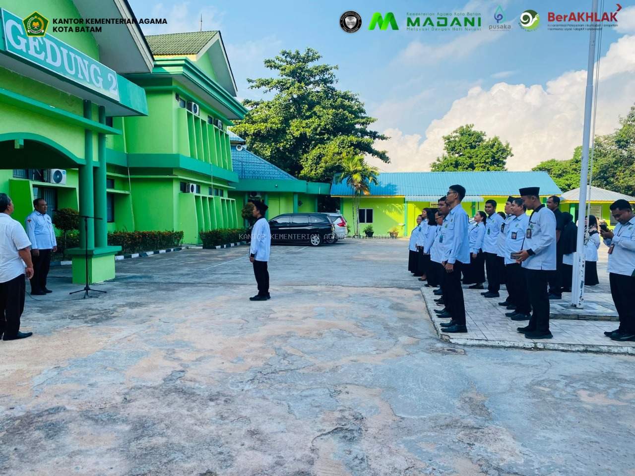 Jaga Komitmen dalam Bekerja, Made Karmawan Tekankan Disiplin SKP dan Apel Pagi