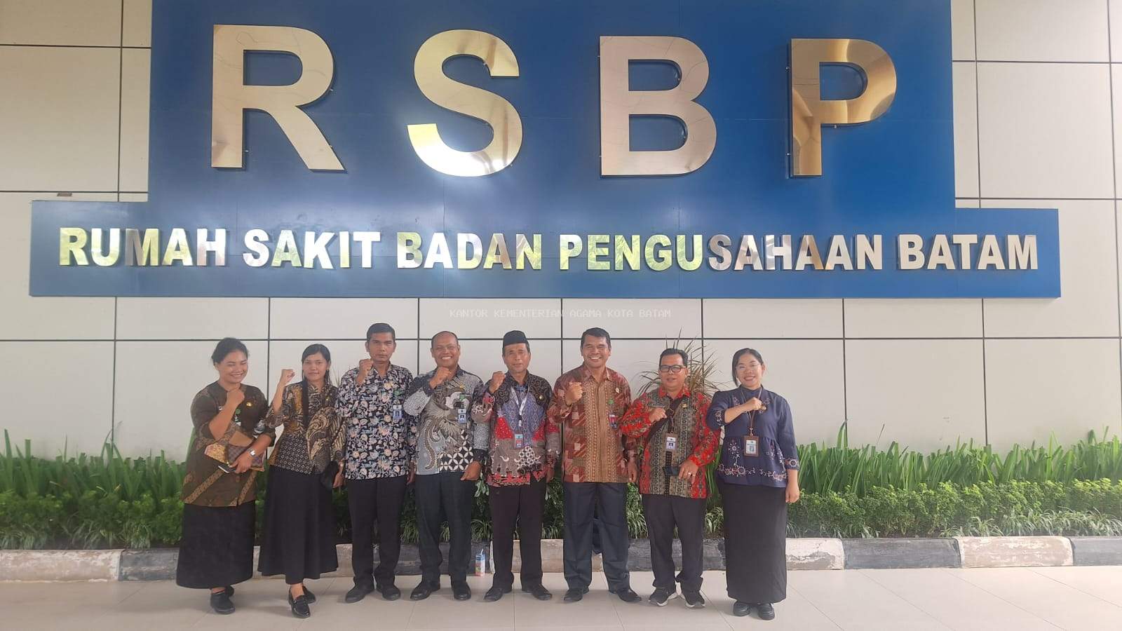 Kolaborasi Penyuluh Agama Islam, Kristen, Dan Katolik Kementerian Agama Kota Batam Kunjungi Pasien di RS BP Batam
