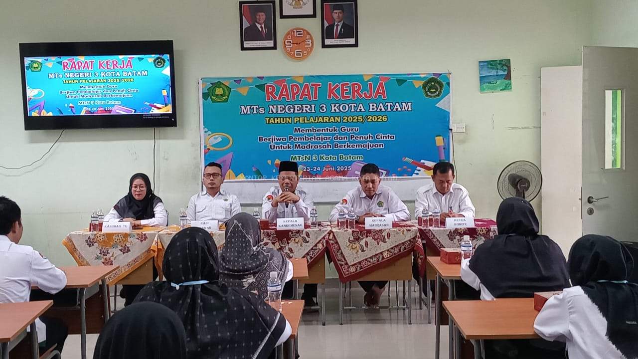 MTsN 3 Batam Gelar Raker, Budi Dermawan: Guru Harus Jadi Teladan Cinta dan Pembelajar Sepanjang Hayat