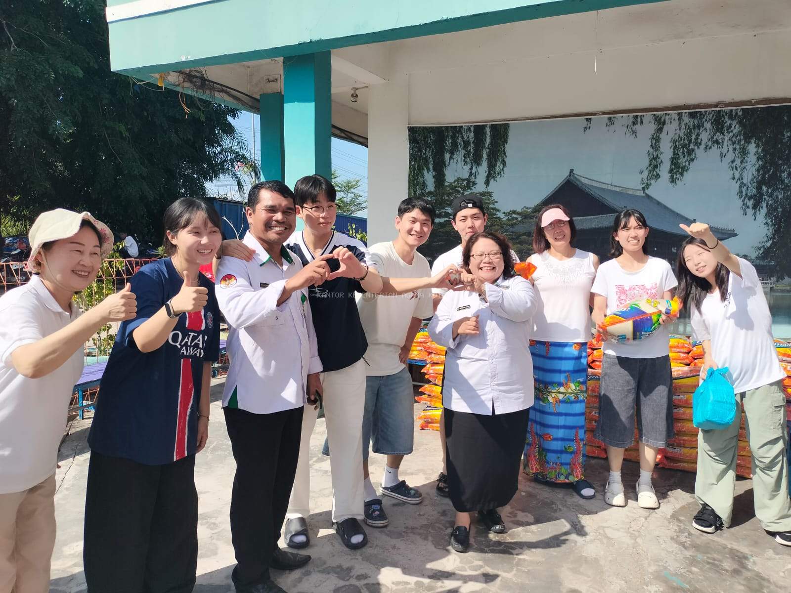 Pembagian Sembako oleh Gereja Gwang Yeom Seoul di TK Permata Laguna