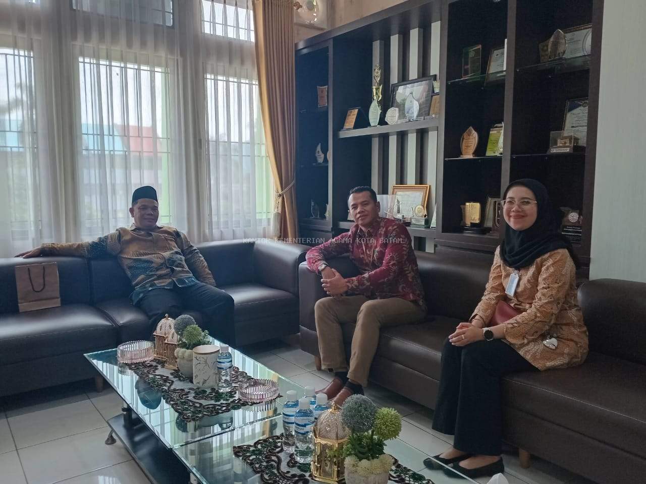 Kepala Kantor Kemenag Kota Batam Terima Kunjungan Silaturahmi Kepala Bank Mandiri Tunas Industri