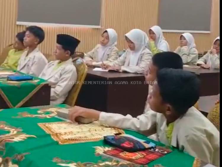 PROGRAM IBB MTSN 1 BATAM BELAJAR MEMBUAT FILM PENDEK DARI IDE HINGGA PRODUKSI