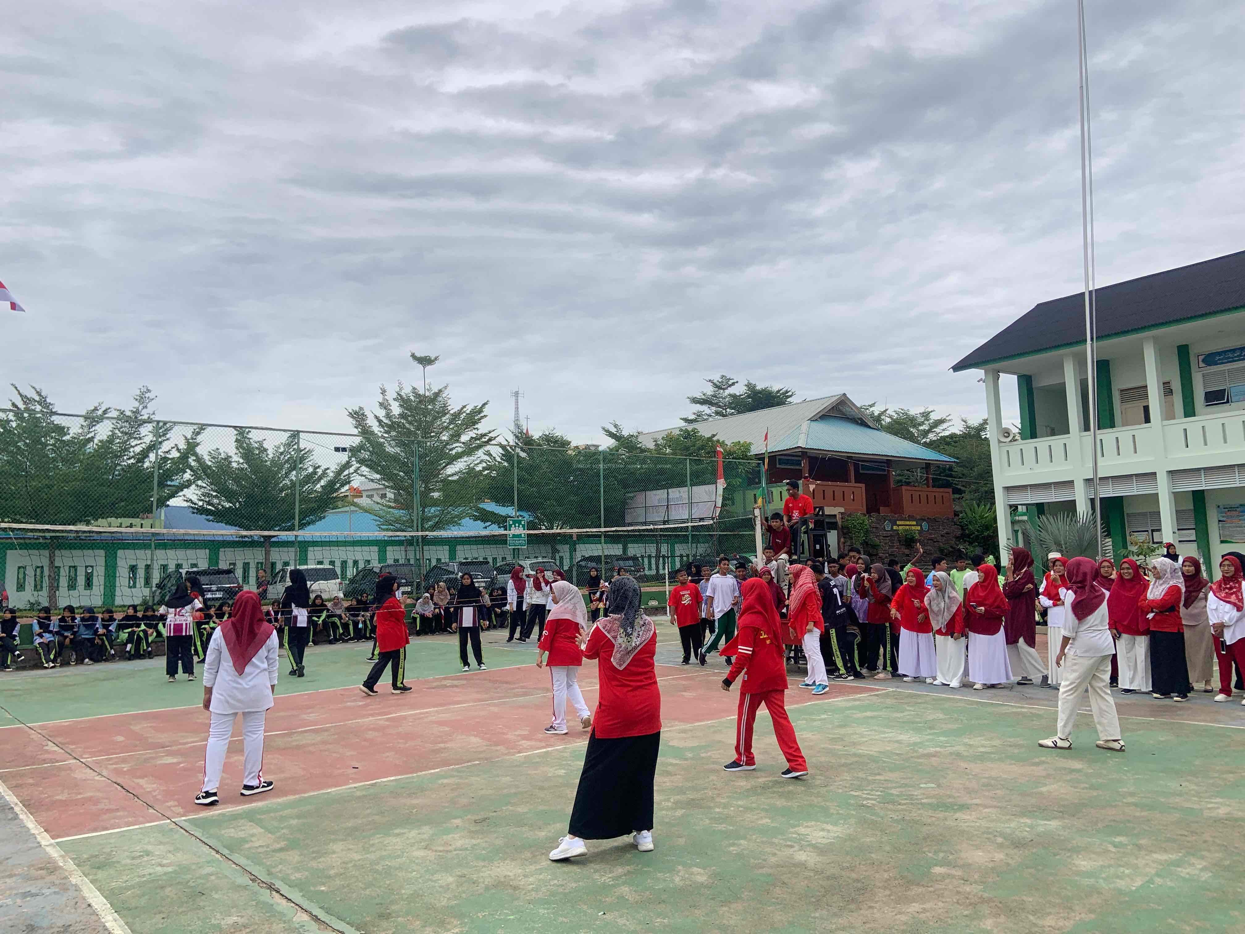 MTsN 1 Batam Rayakan peringatan kemerdekaan RI dengan lomba kreatif
