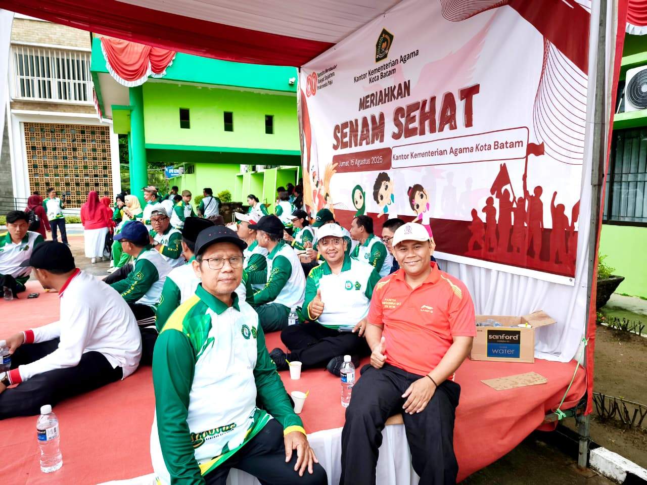 KUA Bengkong Meriahkan Senam Sehat HUT ke-80 RI di KEMENAG Batam