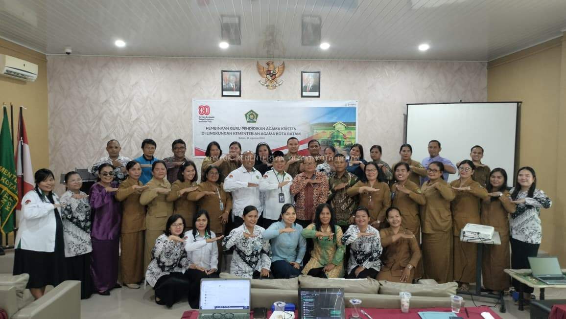 Pembinaan Guru Pendidikan Agama Kristen di Lingkungan Kantor Kemenag Kota Batam 