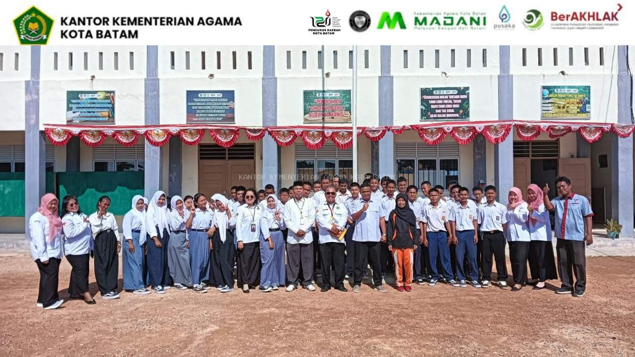 Kantor Kemenag Kota Batam Sosialisasikan Moderasi Beragama di SMKN 11 Batam
