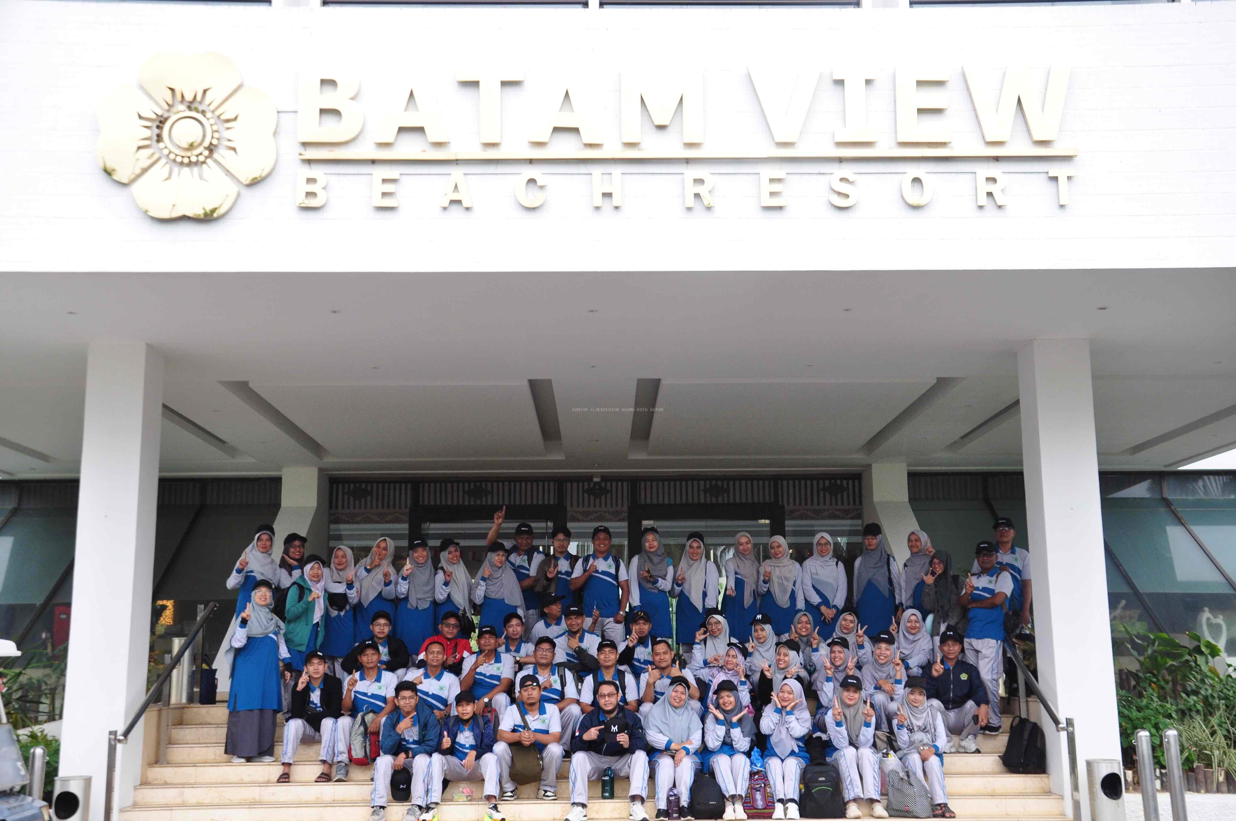 Laksanakan Team Building, MTsN 1 Batam Siap Tingkatkan Kekompakan dan Kolaborasi