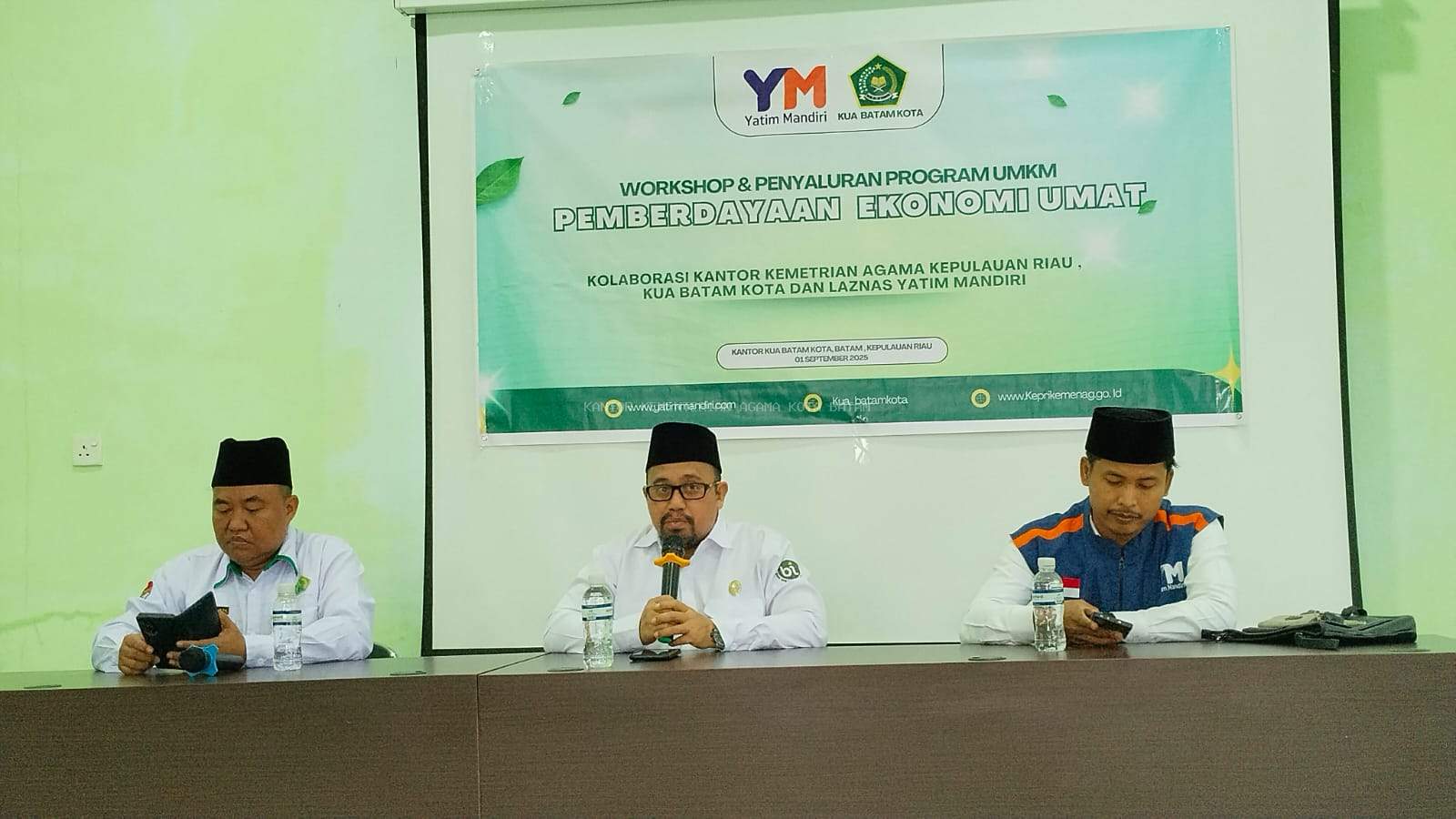 10 UMKM Terima Bantuan Program PEU, Kolaborasi KUA Batam Kota dan Yatim Mandiri