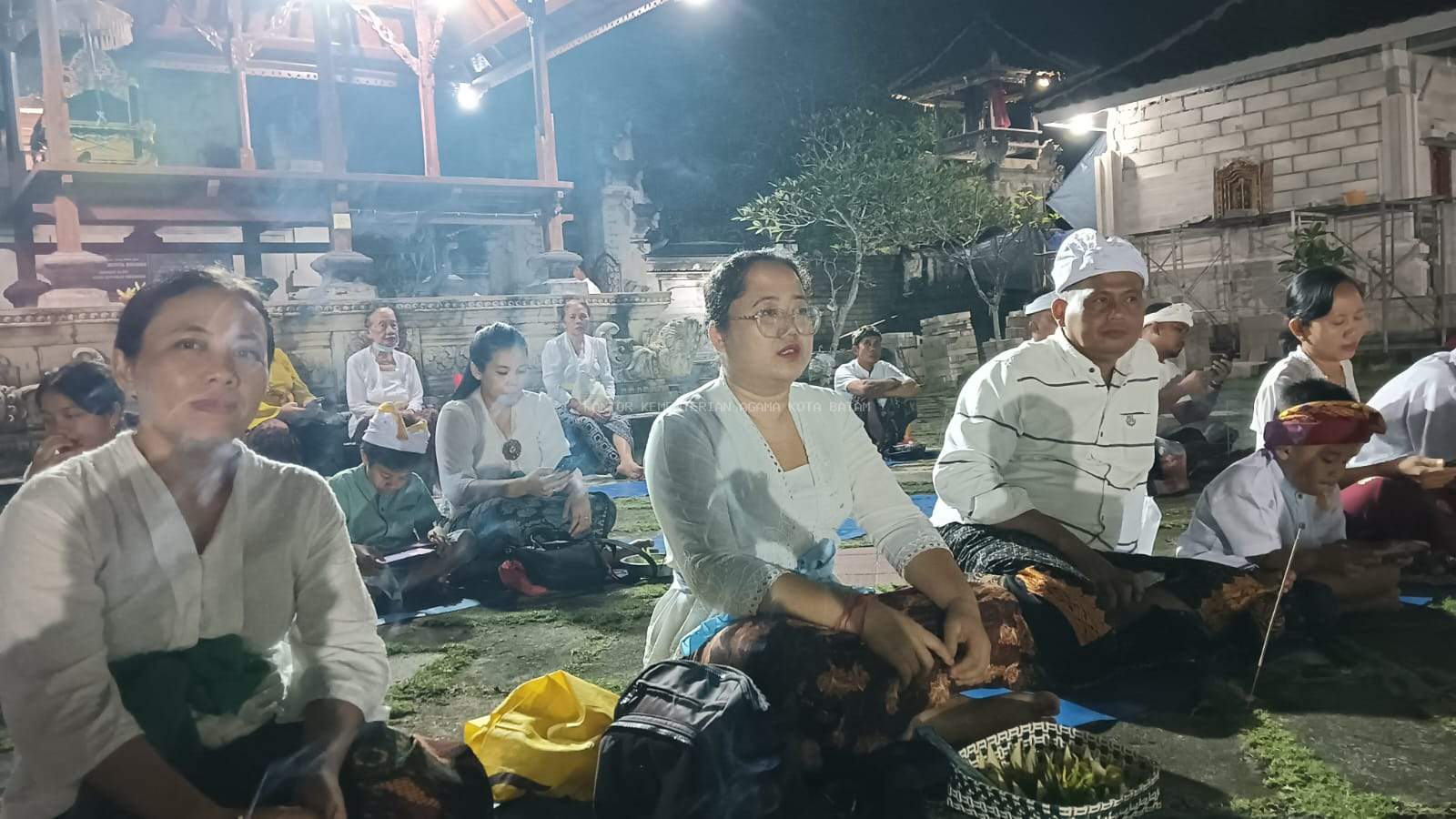Kidung Suci Iringi Perayaan Pagerwesi di Pura Agung Amerta Bhuana 