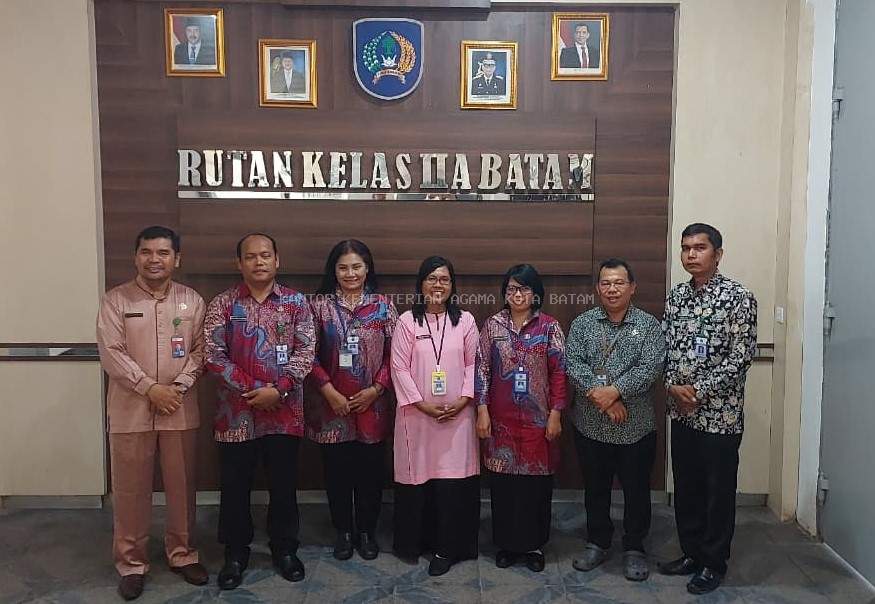 Hidup Tetap Berarti: Penyuluh Kristen Kemenag Batam Dampingi Warga Binaan Rutan Batam