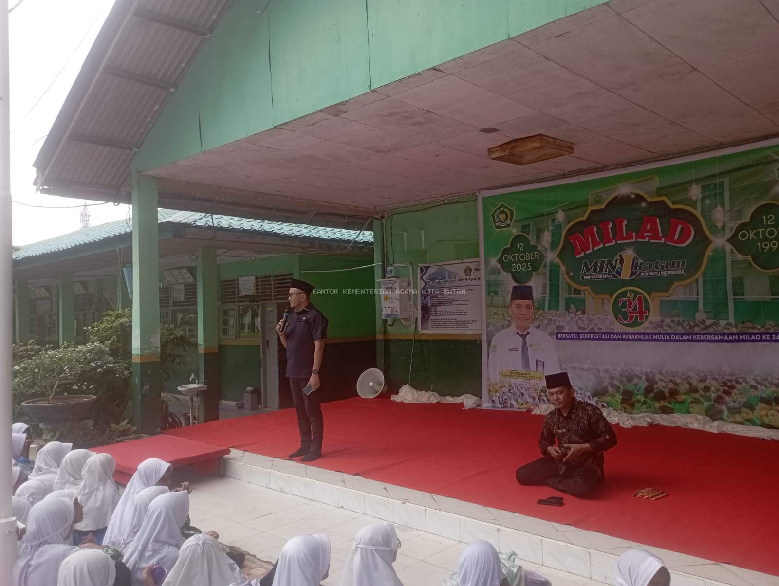 Kasi Pendidikan Madrasah Kemenag Batam Buka Rangkaian Milad ke-34 MIN 1 Batam