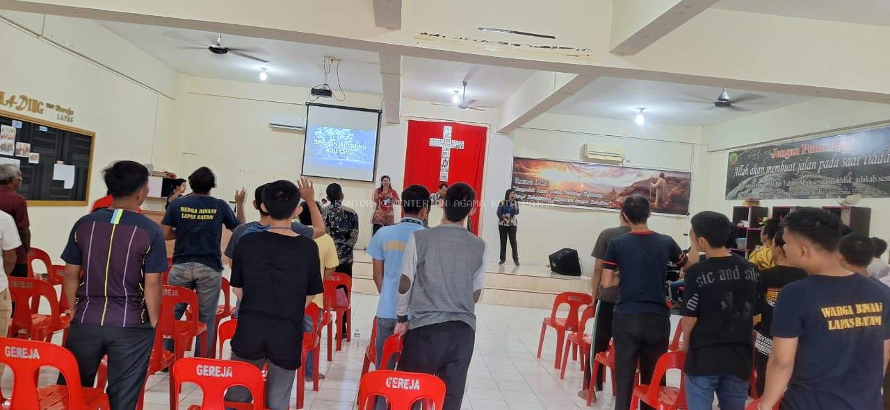 "Kembali kepada Bapa” – Kemenag Kota Batam Lakukan Penyuluhan Rohani di Lapas Kelas IIA Batam