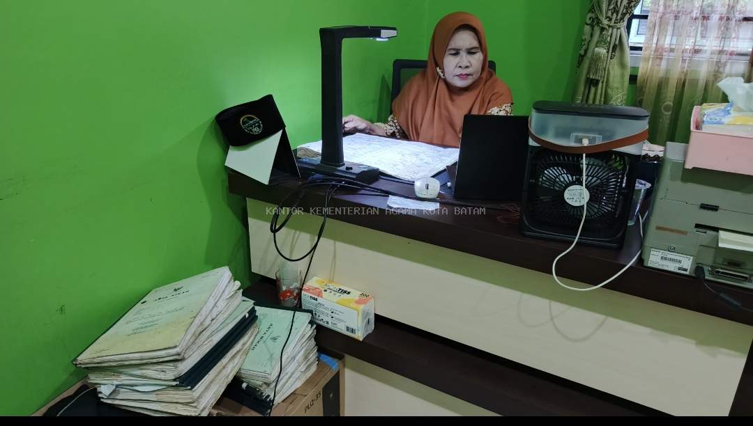 Digitalisasi Akta Nikah KUA Sekupang Capai 85%, Targetkan Tuntas Hingga Tahun 2005