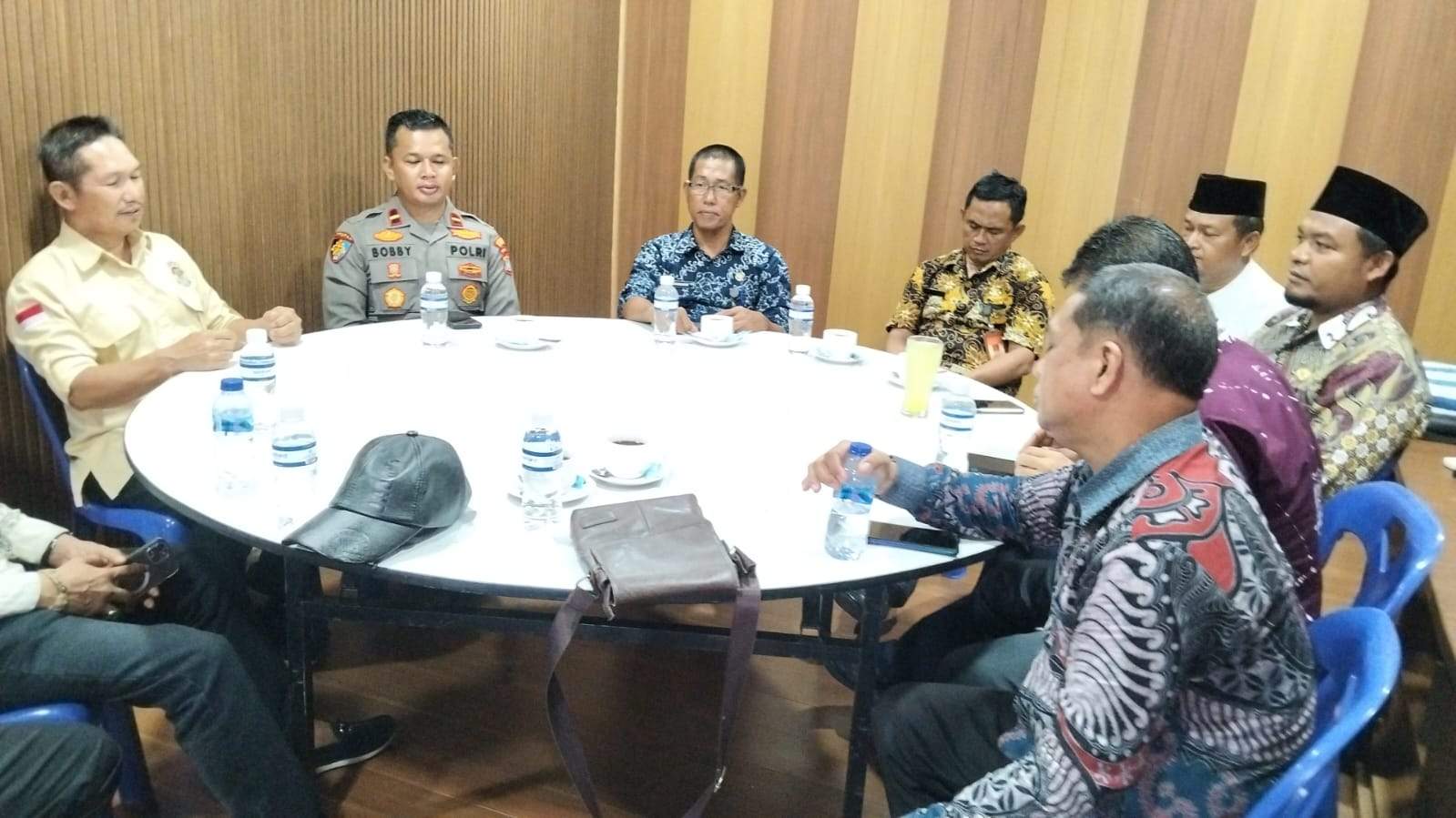 Subur Wakili KUA Bulang Dukung Visi-Misi "Jemput Berkah Warisan Rasulullah" dalam Koordinasi UPIKA Bulang