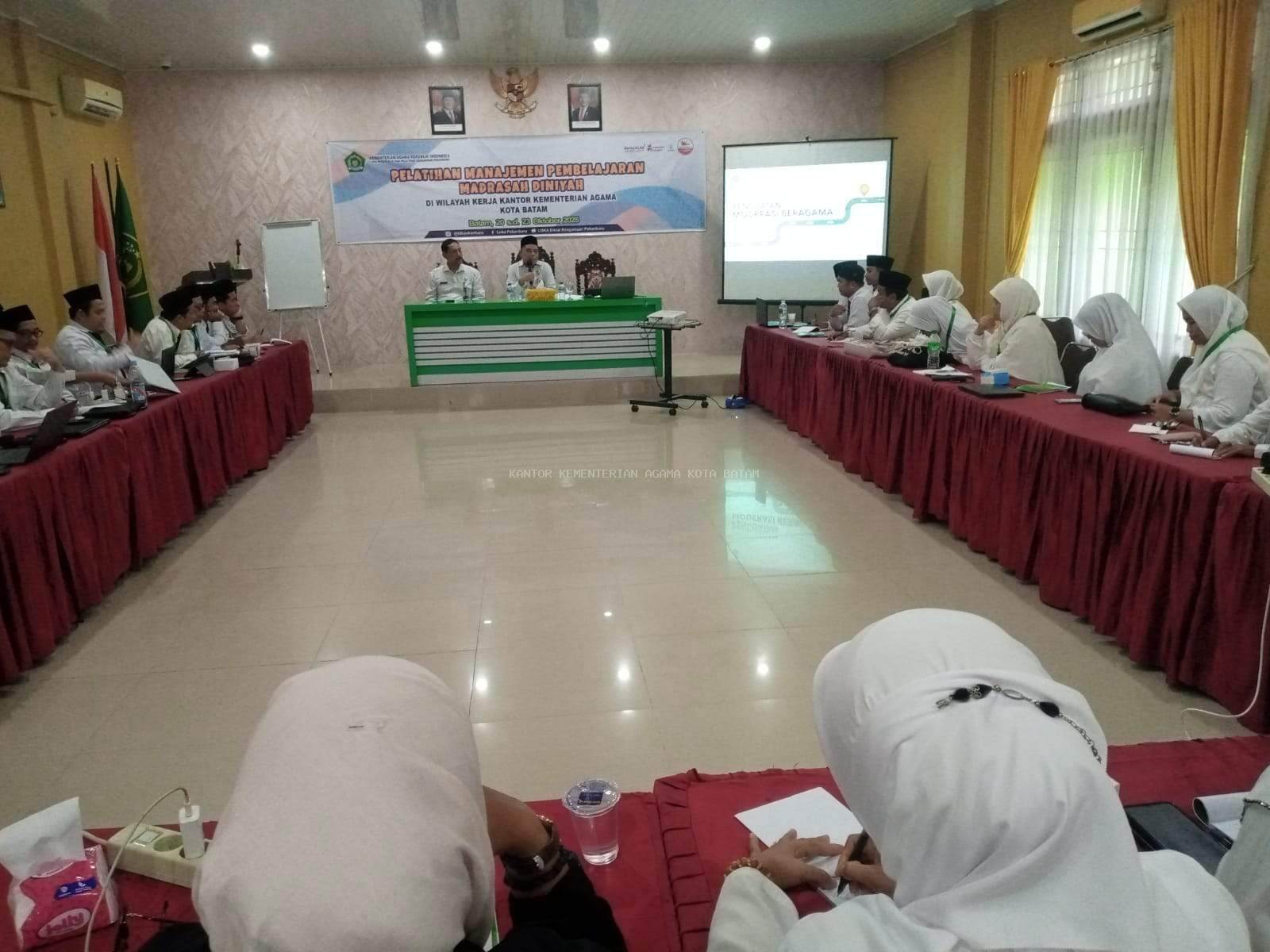 Pelatihan Guru Madrasah Diniyah: Budi Dermawan Dorong Pembelajaran Berbasis Moderasi