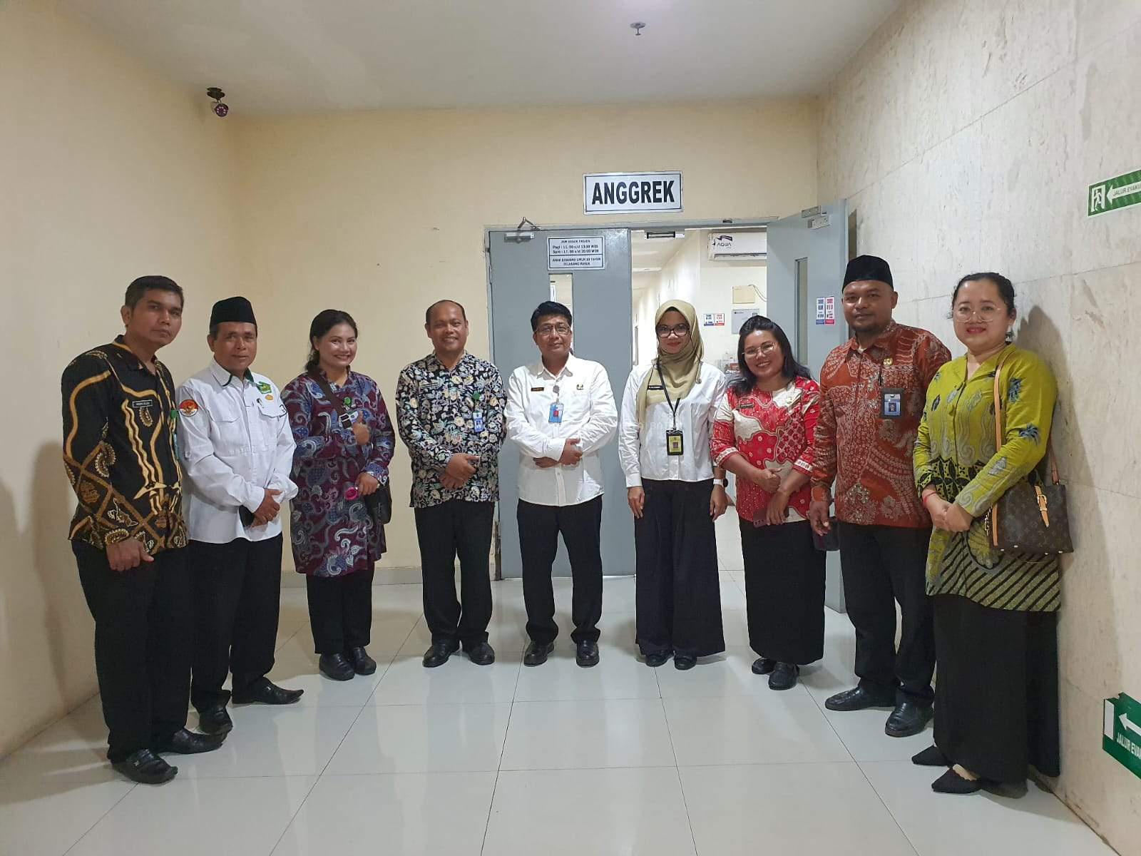 Penyuluh Lintas Agama Kemenag Batam Berikan Motivasi dan pelayanan Doa bagi Pasien RSUD Embung Fatimah