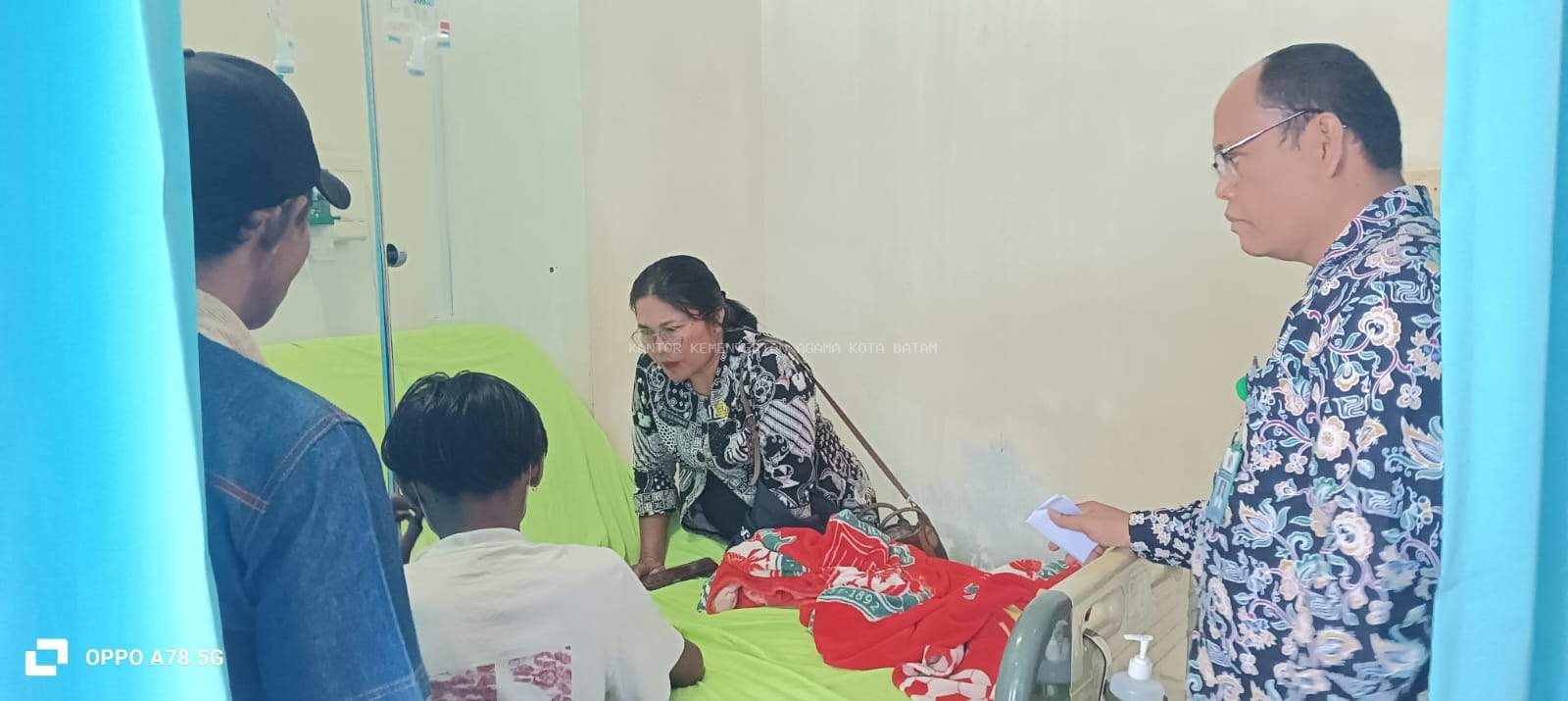 Pokjaluh Lintas Agama Kemenag Kota Batam Tebar Kasih dan Penguatan Iman di RSUD Embung Fatimah 