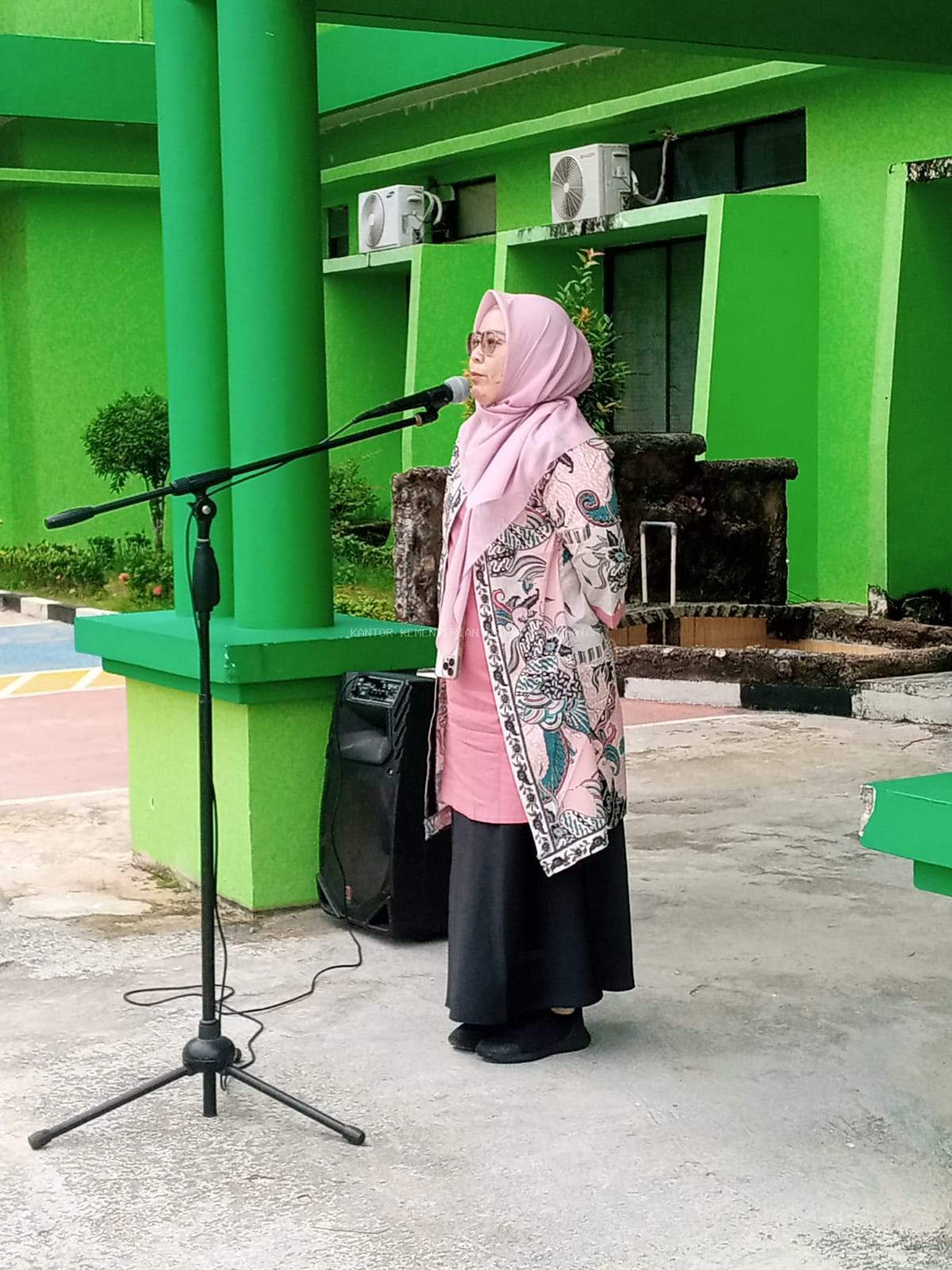 Apel Pagi Kemenag Batam, Magdalena Silfia Ingatkan ASN untuk Terus Berinovasi dan Melayani