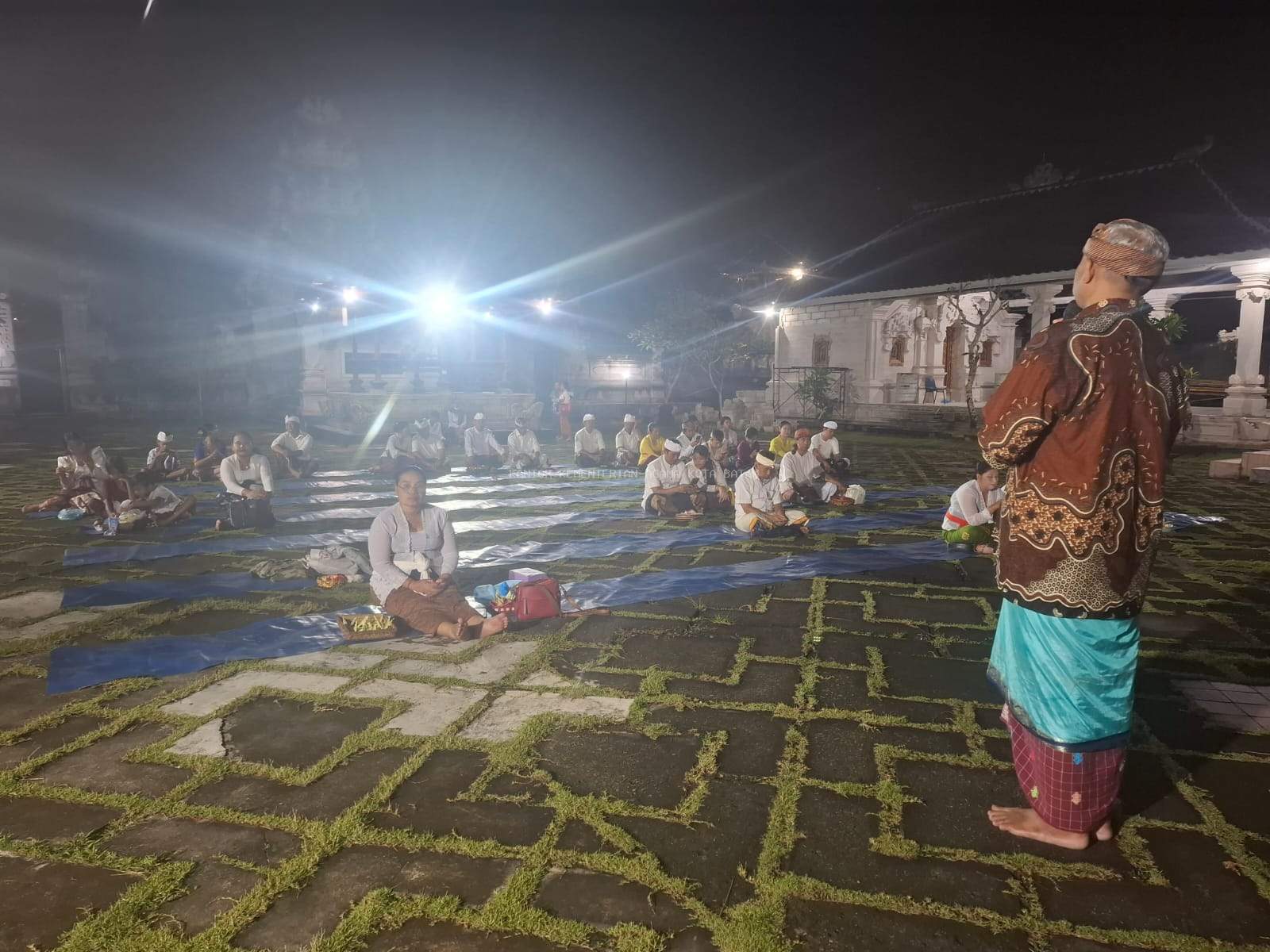 Purnama Sasih Kanem di Batam, Gede Somanita Sampaikan Pesan Spiritual kepada Umat Hindu