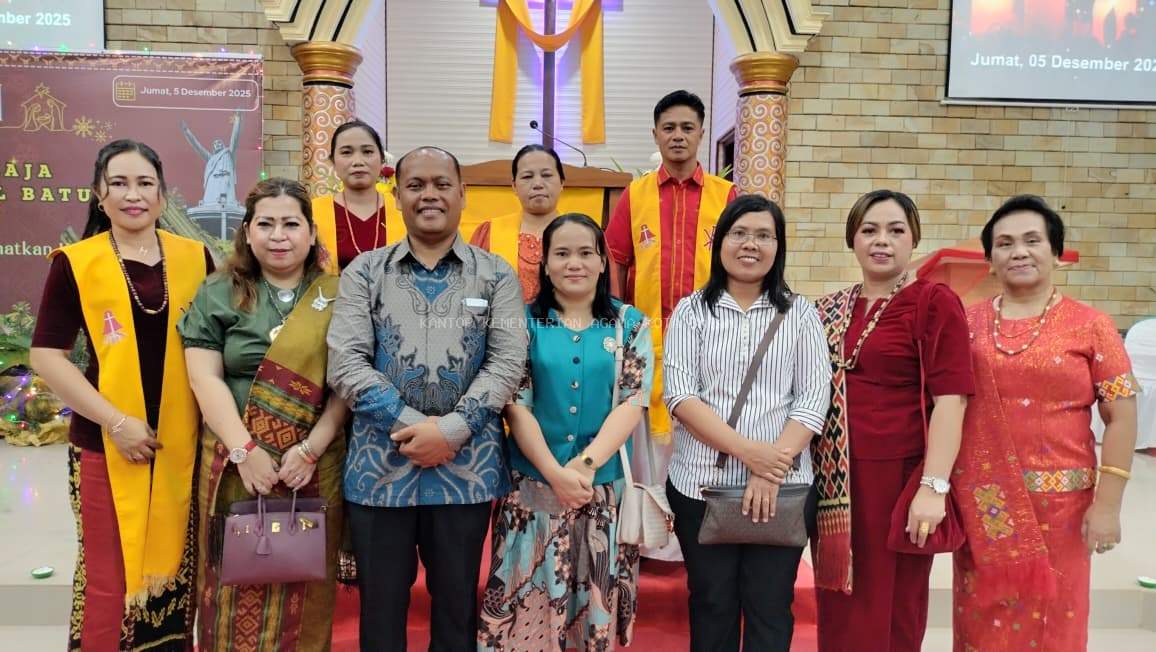Drama Natal yang Menggugah, Gereja Toraja Immanuel Batu Aji Rayakan Hadirnya Allah dalam Keluarga